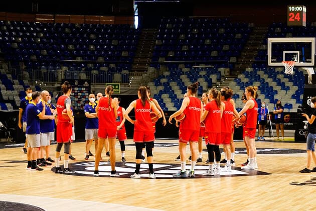July 8, 2021, Malaga, Spain: raining of Spain national team, Nationalteam of Female Basketball in Malaga previous to Olympic Games, Olympische Spiele, Olympia, OS Tokyo 2020 Malaga Spain - ZUMAs197 20210708_zaa_s197_033 Copyright: xFrancisxGonzalezx