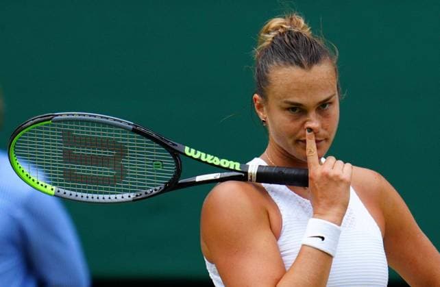 Sport Bilder des Tages Mandatory Credit: Photo by Javier Garcia Shutterstock (12200578dd) Aryna Sabalenka during her semi-final match Wimbledon Tennis Championships, Day 10, The All England Lawn Tennis and Croquet Club, London, UK - 08 Jul 2021 Wimbledon Tennis Championships, Day 10, The All England Lawn Tennis and Croquet Club, London, UK - 08 Jul 2021  Copyright: xJavierxGarcia Shutterstockx 12200578dd