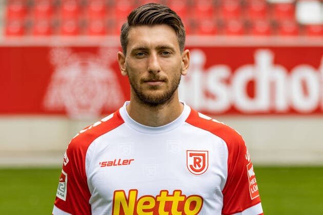 Media day SSV Jahn Regensburg 2021 2022 Charalambos Makridis SSV Jahn Regensburg 2 BL, portrait date 2021 2022