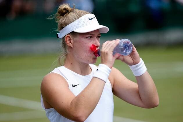 Mandatory Credit: Photo by Shutterstock (12200584av) Diede De Groot during her Wheelchair Singles quarter-final match Wimbledon Tennis Championships, Day 10, The All England Lawn Tennis and Croquet Club, London, UK - 08 Jul 2021 Wimbledon Tennis Championships, Day 10, The All England Lawn Tennis and Croquet Club, London, UK - 08 Jul 2021  Copyright: xShutterstockx 12200584av