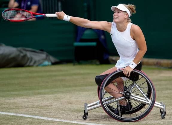 Mandatory Credit: Photo by Shutterstock (12200584ar) Diede De Groot during her Wheelchair Singles quarter-final match Wimbledon Tennis Championships, Day 10, The All England Lawn Tennis and Croquet Club, London, UK - 08 Jul 2021 Wimbledon Tennis Championships, Day 10, The All England Lawn Tennis and Croquet Club, London, UK - 08 Jul 2021  Copyright: xShutterstockx 12200584ar