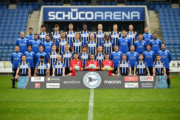 Bielefeld, Schueco Arena, 09 07 21, GER, Men, 1 Bundesliga, Season 2021 2022, DSC Arminia Bielefeld Porträttermin2021 Team photo Team photo image Front row from left Cedric Brunner, Noel Niemann, Jomaine Consbruch, Oscar Linner, Stefan Ortega Moreno, Arne Schulz, Jacob Laursen, Marcel Hartl, Vladislav Cherny Second row from left Frank Kramer Head coach , Ilia Gruev Co coach , Sebastian Hille Co Trainer , Sebastian Müller, Christian Gebauer, Masaya Okugawa, Sebastian Vasiliadis, Antonio Gonzalez Supervisor , Michael Schweika MSc Ost Physiotherapeut Osteopath , Mario Bertling Physiotherapist , Samuel da Costa Masseur Third row from left Marco Kostmann Goalkeeper Trainer , Stefan Kleineheismann Co Trainer , Niklas Klasen Athletics Trainer , Manuel Prietl, Joakim Nilsson, Florian Krüger, Nathan de Medina, Dr Stefan Budde Team Doctor , Dr Andreas Elsner Head Team Doctor , Timur Nakip Video Analyst Back row from left Rafael Gameiro Video Analyst , Guilherme Ramos, Janni Serra, Fabian Klos, Bryan Lasme, Amos Pieper, Fabian Kunze, Mike van der Hoorn, Rainer Schonz Zeugwart Missing from photo Dr Tim Niedergassel Team Doctor , Philipp Heithölter Video Analyst Only for journalistic use Only for editorial use According to the regulations of the DFL Deutsche Fußball Liga it is prohibited to use or have used photographs taken in the stadium and or from the game in the form of sequence images and or video-like photo series DFL regulations prohibit any use of photographs as image sequences and or quasi video Nordrhein Westfalen Germany