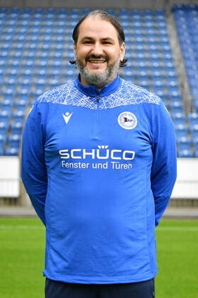 Bielefeld, Schueco Arena, 09 07 21, GER, Herren, 1 Bundesliga, Saison 2021 2022, DSC Arminia Bielefeld Porträttermin 2021 Bild Masseur Samuel da Costa Bielefeld Nur fuer journalistische Zwecke Only for editorial use According to the regulations of the DFL Deutsche Fußball Liga it is prohibited, DFL regulations prohibit any use of photographs as image sequences and or quasi video North Rhine Westphalia Germany