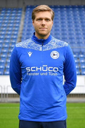 Bielefeld, Schueco Arena, 09 07 21, GER, Herren, 1 Bundesliga, Saison 2021 2022, DSC Arminia Bielefeld Porträttermin 2021 Bild Mannschaftsarzt Dr Stefan Budde Bielefeld Nur fuer journalistische Zwecke Only for editorial use According to the regulations of the DFL Deutsche Fußball Liga it is prohibited, DFL regulations prohibit any use of photographs as image sequences and or quasi video North Rhine Westphalia Germany