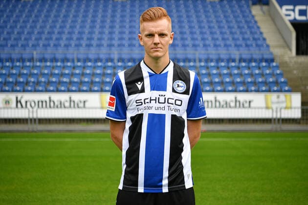 Bielefeld, Schueco Arena, 09 07 21, GER, Herren, 1 Bundesliga, Saison 2021 2022, DSC Arminia Bielefeld Porträttermin 2021 Bild Christian Gebauer Bielefeld Nur fuer journalistische Zwecke Only for editorial use According to the regulations of the DFL Deutsche Fußball Liga it is prohibited, DFL regulations prohibit any use of photographs as image sequences and or quasi video North Rhine Westphalia Germany