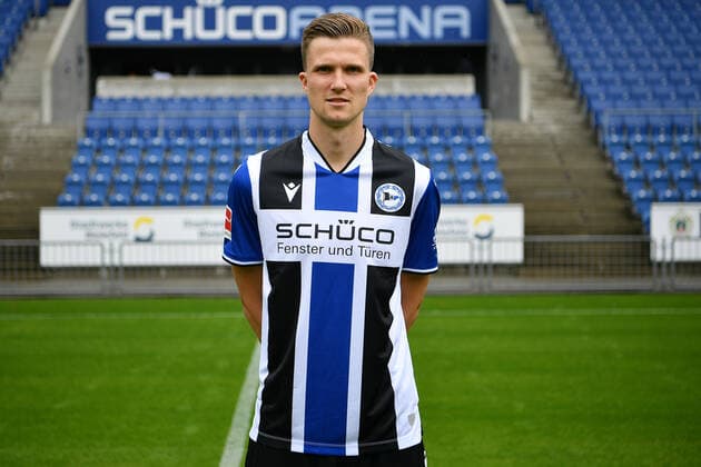 Bielefeld, Schueco Arena, 09 07 21, GER, Herren, 1 Bundesliga, Saison 2021 2022, DSC Arminia Bielefeld Porträttermin 2021 Bild Fabian Kunze Bielefeld Nur fuer journalistische Zwecke Only for editorial use According to the regulations of the DFL Deutsche Fußball Liga it is prohibited, DFL regulations prohibit any use of photographs as image sequences and or quasi video North Rhine-Westphalia Germany