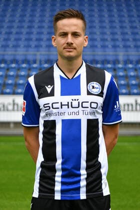 Bielefeld, Schueco Arena, 09 07 21, GER, Herren, 1 Bundesliga, Saison 2021 2022, DSC Arminia Bielefeld Porträttermin 2021 Bild Cedric Brunner Bielefeld Nur fuer journalistische Zwecke Only for editorial use According to the regulations of the DFL Deutsche Fußball Liga it is prohibited, DFL regulations prohibit any use of photographs as image sequences and or quasi video North Rhine Westphalia Germany