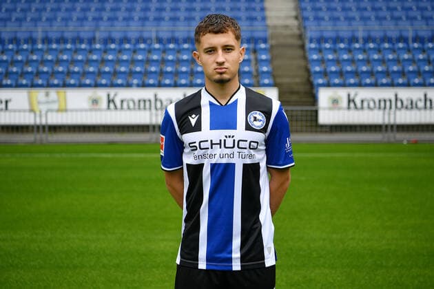 Bielefeld, Schueco Arena, 09 07 21, GER, Herren, 1 Bundesliga, Saison 2021 2022, DSC Arminia Bielefeld Porträttermin 2021 Bild Vladislav Cherny Bielefeld Nur fuer journalistische Zwecke Only for editorial use According to the regulations of the DFL Deutsche Fußball Liga it is prohibited, DFL regulations prohibit any use of photographs as image sequences and or quasi video North Rhine Westphalia Germany