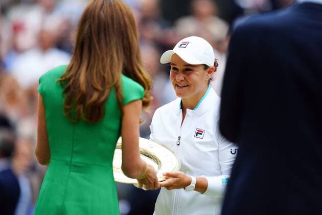 Mandatory Credit: Photo by Javier Garcia Shutterstock (12203621gd) Catherine Duchess of Cambridge presents the Venus Rosewater Dish to Ashleigh Barty after victory in the Ladies SIngles final Wimbledon Tennis Championships, Day 12, The All England Lawn Tennis and Croquet Club, London, UK - 10 Jul 2021 Wimbledon Tennis Championships, Day 12, The All England Lawn Tennis and Croquet Club, London, UK - 10 Jul 2021  Copyright: xJavierxGarcia Shutterstockx 12203621gd