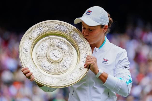 Mandatory Credit: Photo by Javier Garcia Shutterstock (12203621hb) Ashleigh Barty celebrates with the Venus Rosewater Dish after victory in the Ladies Singles final Wimbledon Tennis Championships, Day 12, The All England Lawn Tennis and Croquet Club, London, UK - 10 Jul 2021 Wimbledon Tennis Championships, Day 12, The All England Lawn Tennis and Croquet Club, London, UK - 10 Jul 2021  Copyright: xJavierxGarcia Shutterstockx 12203621hb
