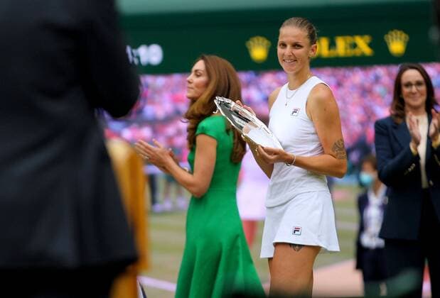 Mandatory Credit: Photo by Shutterstock (12203623aj) Karolina Pliskova of Czech Republic receives the trophy from Kate Middleton Wimbledon Tennis Championships, Day 12, The All England Lawn Tennis and Croquet Club, London, UK - 10 Jul 2021 Wimbledon Tennis Championships, Day 12, The All England Lawn Tennis and Croquet Club, London, UK - 10 Jul 2021  Copyright: xShutterstockx 12203623aj