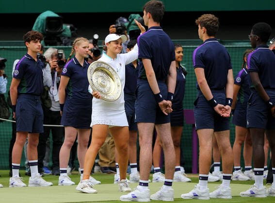 Mandatory Credit: Photo by Shutterstock (12203623ac) Ashleigh Barty of Australia parades with the trophy Wimbledon Tennis Championships, Day 12, The All England Lawn Tennis and Croquet Club, London, UK - 10 Jul 2021 Wimbledon Tennis Championships, Day 12, The All England Lawn Tennis and Croquet Club, London, UK - 10 Jul 2021  Copyright: xShutterstockx 12203623ac