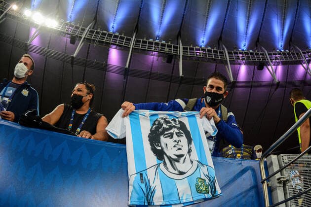 Argentina x Brasil RIO DE JANEIRO, RJ - 10.07.2021: ARGENTINA X BRASIL - Fans present during Argentina x Brazil, a match valid for the Copa America 2021 Final, held at Maracanã Stadium, located in the city of Rio de Janeiro, RJ, this Saturday (10). (Photo: Nayra Halm Fotoarena) x2091689x  NayraxHalm