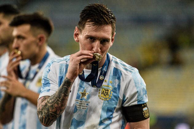Argentina x Brasil RIO DE JANEIRO, RJ - 10.07.2021: ARGENTINA X BRASIL - Messi celebrates title. Argentina Champion, after Argentina x Brazil, match valid for the Copa America 2021 Final, held at Maracanã Stadium, located in the city of Rio de Janeiro, RJ, this Saturday (10). (Photo: Nayra Halm Fotoarena) x2091771x  NayraxHalm
