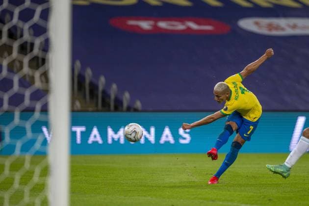 Maracana Stadium Brazilian forward Richarlison during the final of Copa America 2021, a football match between Argentina and Brazil, held at the Maracana Stadium in Rio de Janeiro, RJ, Brazil on Saturday July 10th 2021. Richard Callis SPP Argentina v Brazil - Copa America Final 2021 