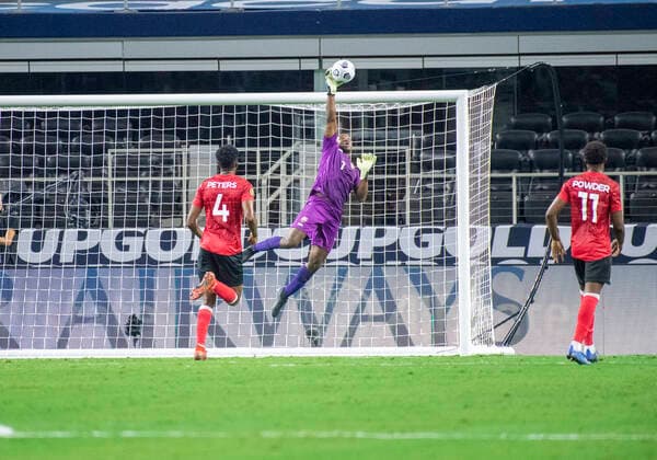 Jul 10, 2021: Trinidad and Tobago goalkeeper Marvin Phillip (1) leaps up for a save in the second half during a CONCACAF Gold Cup game between Mexico and Trinidad & Tobago at AT&T Stadium in Arlington, TX Mexico and Trinidad & Tobago tied 0-0 CSM Arlington USA - ZUMAcp2_ 20210710_zaf_cp2_015 Copyright: xAlbertxPenax