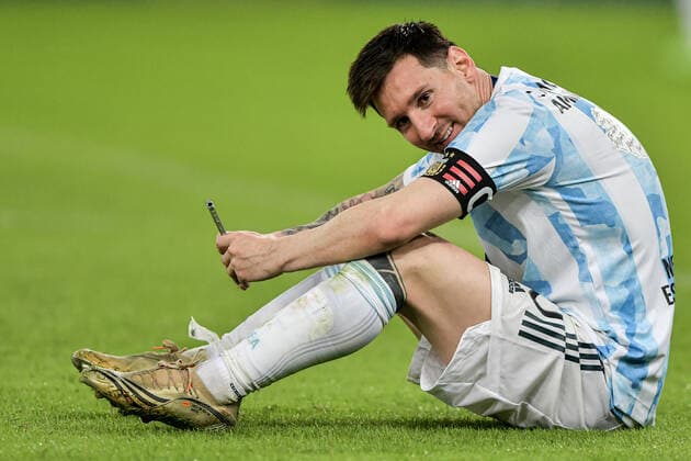 Brazil v Argentina: Final - Copa America Brazil 2021 Messi, an Argentine player celebrates the title of champion after the match against Brazil, at the Maracana stadium, for the decision of the Copa America 2021, this Saturday (10). Rio de Janeiro Brazil ribeiro-notitle210710_npJgX  Copyright: xThiagoxRibeirox