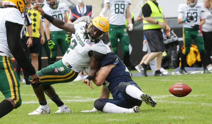 Stuttgart , European League of Football, American Football Stuttgart Surge vs. Leipzig Kings , Jason Aguemon ( Kings ) *** Stuttgart , European League of Football , American Football Stuttgart Surge vs Leipzig Kings , Jason Aguemon Kings
