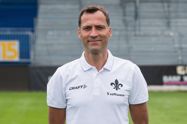 12 07 2021, xfux, football 2 Bundesliga, SV Darmstadt 98, 2 BL, porträttermin 2021 2022, emonline emspor, v l co coach Kai Peter Schmitz, SV Darmstadt 98, 2 BL, porträttermin 2021 2022 Darmstadt