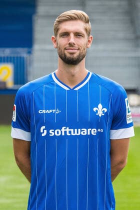 12 07 2021, xfux, football 2 Bundesliga, SV Darmstadt 98, 2 BL, porträttermin 2021 2022, emonline emspor, v l Lasse Sobiech, SV Darmstadt 98, 2 BL, porträttermin 2021 2022, Darmstadt.