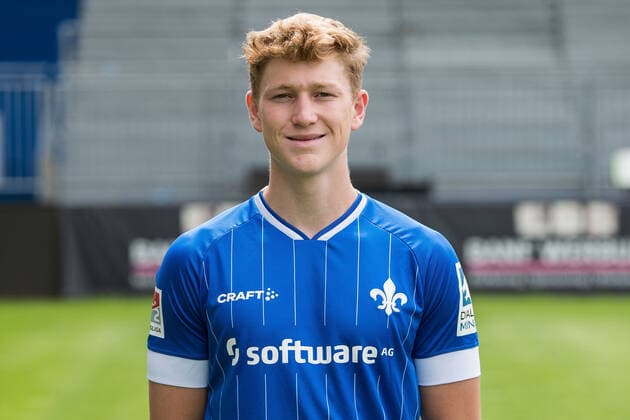 12 07 2021, xfux, football 2 Bundesliga, SV Darmstadt 98, 2 BL, porträttermin 2021 2022, emonline emspor, v l Clemens Riedel, SV Darmstadt 98, 2 BL, porträttermin 2021 2022, Darmstadt