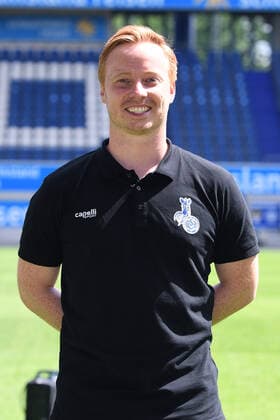 Philill Klug Co Trainer Analyst MSV Duisburg 3 Liga, Porträttermin 2021 2022 xRx