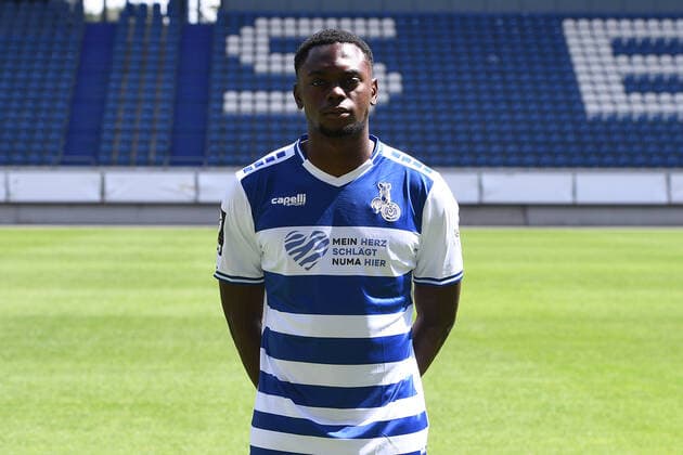 Rudolf Ndualu MSV Duisburg 3 league, portrait date 2021 2022 xRx