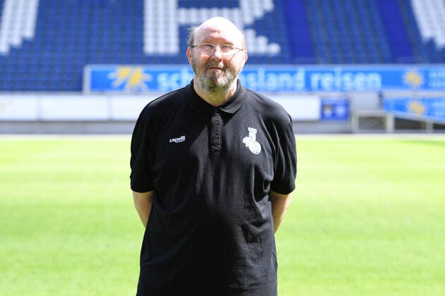 Peter Lindner stuff keeper MSV Duisburg 3 league, portrait date 2021 2022 xRx