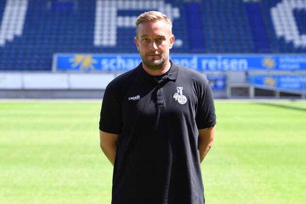 Tim Schmitz stuff keeper MSV Duisburg 3 league, portrait date 2021 2022 xRx