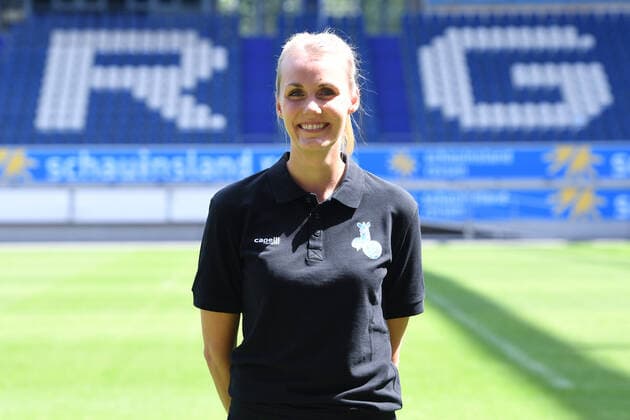 Katharina Günther Team Manager MSV Duisburg 3 Liga, portrait date 2021 2022 xRx