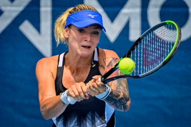 Tereza Martincova of Czech Republic plays a return to Samantha Murray Sharan of Britain during the Livesport Prague Open WTA, Tennis Damen women’s tennis tournament in Prague, Czech Republic, July 13, 2021. (CTKxPhoto VitxSimanek) CTKPhotoP2021071304213  VIS 008