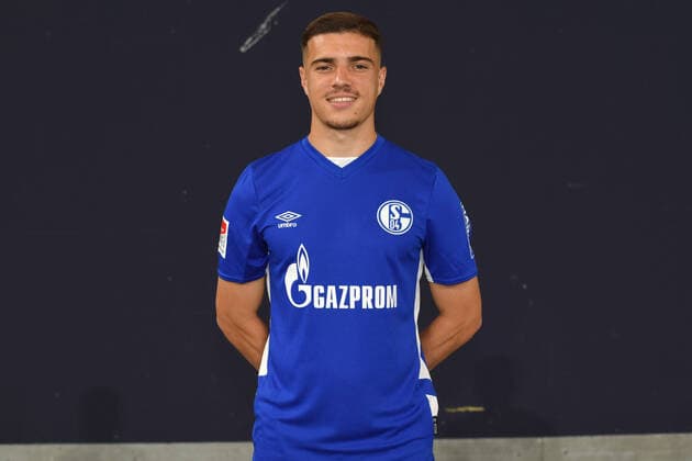 Blendi Idrizi FC Schalke 04 1 BL, port date 2021 2022 Gelsenkirchen North Rhine Westphalia Germany Team2