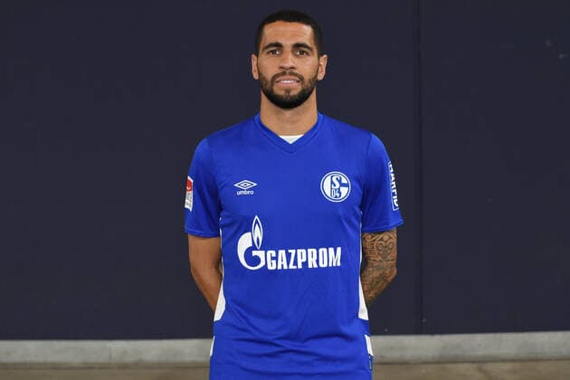Omar Mascarell FC Schalke 04 1 BL, portrait date 2021 2022 Gelsenkirchen North Rhine Westphalia Germany Team2