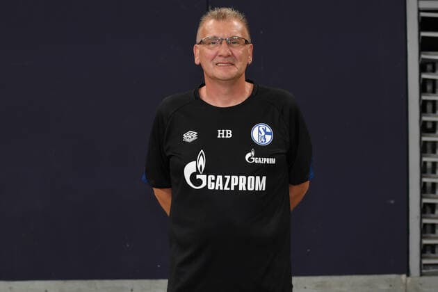 Witness Holger Blumenstein FC Schalke 04 1 BL, portrait date 2021 2022 Gelsenkirchen North Rhine Westphalia Germany Team2