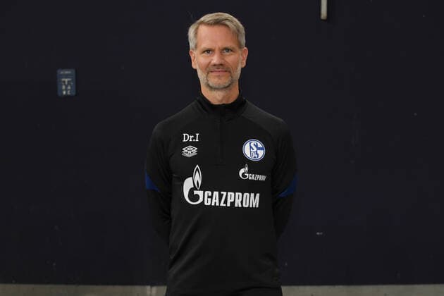 Dr Patrick Ingelfinger FC Schalke 04 1 BL, portrait date 2021 2022 Gelsenkirchen North Rhine-Westphalia Germany Team2