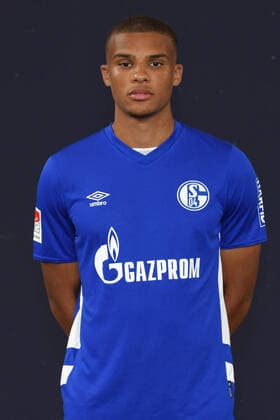 Malick Thiaw FC Schalke 04 1 BL, port date 2021 2022 Gelsenkirchen North Rhine Westphalia Germany Team2