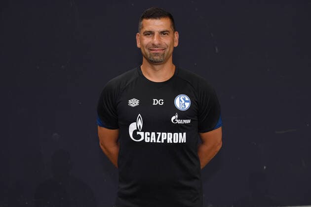 Coach Dimitrios Grammozis FC Schalke 04 1 BL, port date 2021 2022 Gelsenkirchen Nordrhein Westfalen Germany Team2