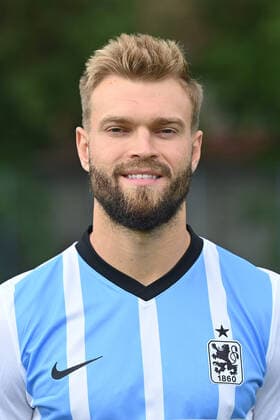Yannick DEICHMANN 1860 Muenchen , 3 Liga,Portraettermin 2021 2022