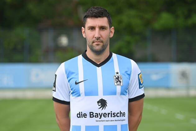 Stefan SALGER TSV 1860 Muenchen , 3 Liga,Portraettermin 2021 2022