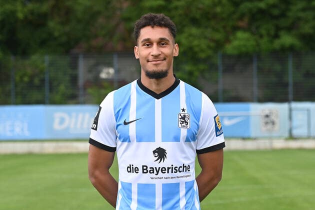 Kevin GODEN TSV 1860 Muenchen , 3 Liga,Portraettermin 2021 2022