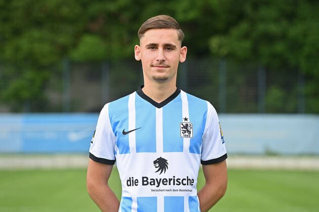 Milos COCIC TSV 1860 Muenchen , 3 Liga,Portraettermin 2021 2022
