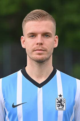 Daniel Wein TSV 1860 Muenchen , 3 Liga,Portraettermin 2021 2022