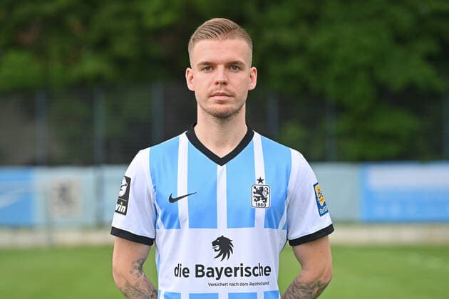 Daniel Wein TSV 1860 Muenchen , 3 Liga,Portraettermin 2021 2022
