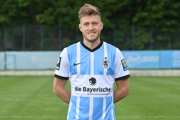 Marius WILLSCH 1860 Muenchen , 3 Liga,Portraettermin 2021 2022