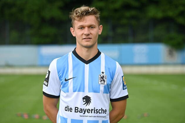 Erik TALLIG TSV 1860 Muenchen , 3 Liga,Portraettermin 2021 2022