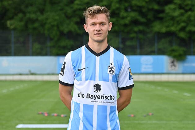 Erik TALLIG TSV 1860 Muenchen , 3 Liga,Portraettermin 2021 2022