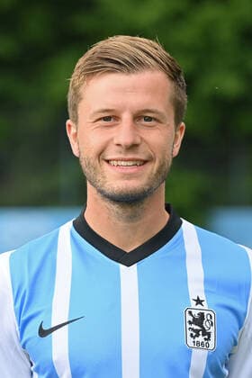 Richard NEUDECKER TSV 1860 Muenchen , 3 Liga,Portraettermin 2021 2022