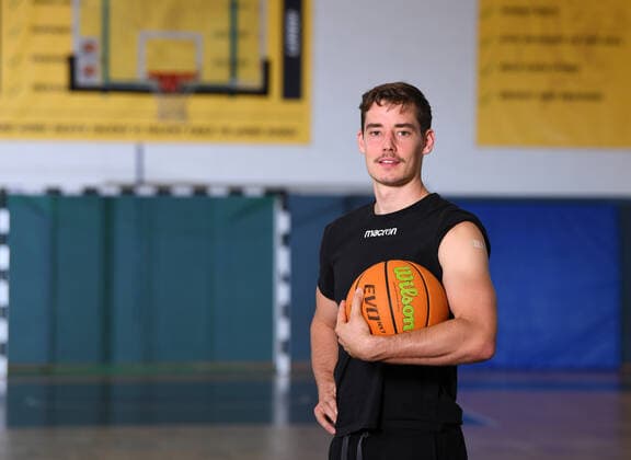 Basketball 2 Bundesliga 2021 2022 14 07 2021 Corona vaccination campaign Turn down the virus, make vaccination appointment now A campaign of the Tigers Tuebingen, the University Hospital Tuebingen UKT and the County Tuebingen Gianni Otto Tigers