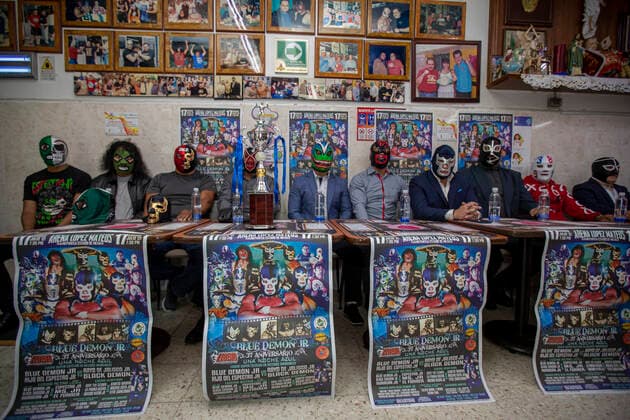 Wrestling Event press conference, PK, Pressekonferenz To Celebrate 37th Anniversary Of Blue Demon Jr MEXICO CITY, MEXICO - JULY 14: Wrestlers Espectro Jr., Hijo del Espectro Jr., Mr. Jack, El Fuhrer, Raptor, Mala Sangre, Blue Demon Jr., Rayo de Jalisco Jr., El Matematico y Black Shadow Jr during a Press Conference to promote a wrestling event at the Lopez Mateos Arena to celebrate the 37th anniversary of sports career of the wrestling legend Blue Demon Jr at Taqueria Chabelo on July 14, 2021 in Mexico City, Mexico. Copyright: xRicardoxFloresx EYEPIXGROUP_RFE_14072021_10543