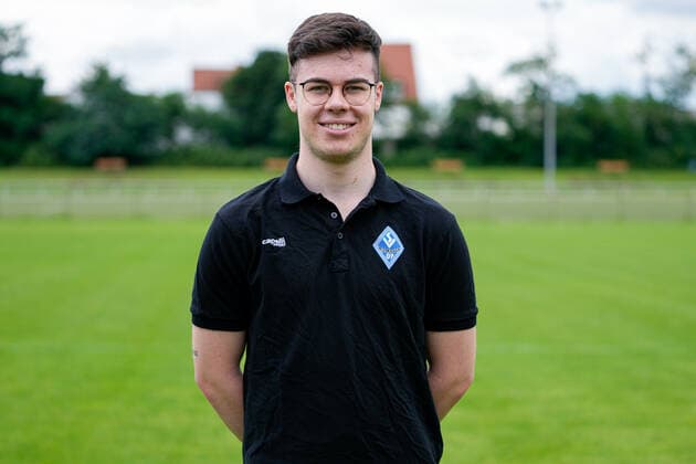 Tim Beidinger team coach SV Waldhof Mannheim 3 league, portrait date 2021 2022 xozx